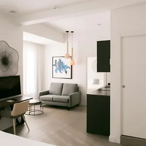 Teatro 7 & 8 Apartment